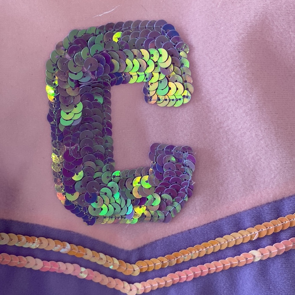 Girls cheerleading outfit with letter C - Picture 2 of 7